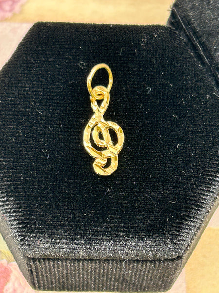 10K Treble Clef charm