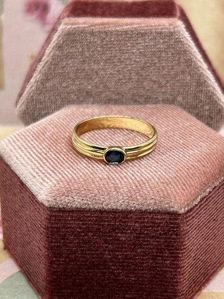 14K oval blue sapphire ring