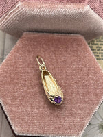 10K amethyst slipper charm